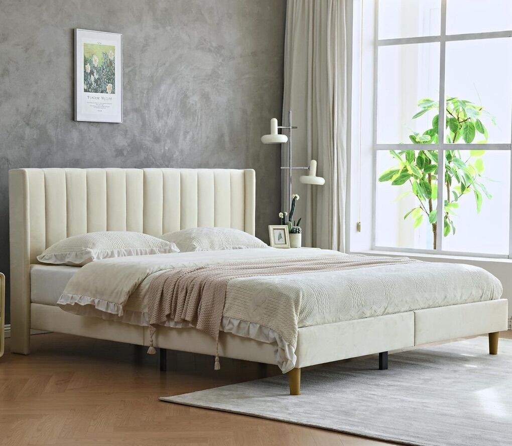 upholstered Platform Bed Frame/King Bed Frame NEW