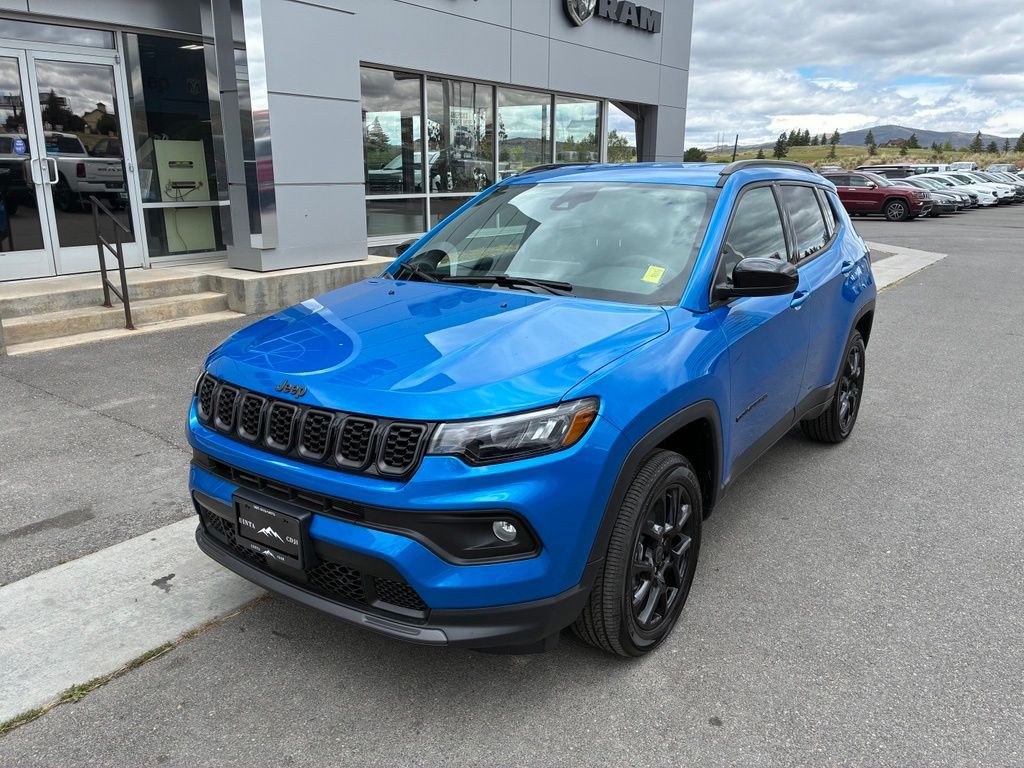 2026 Jeep Compass Latitude Altitude