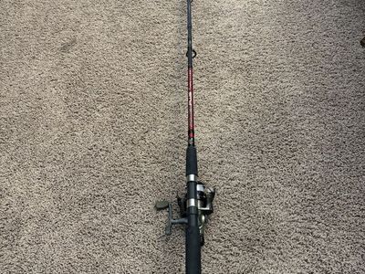 Bass Pro Shop Fishing Pole and SE4 Reel