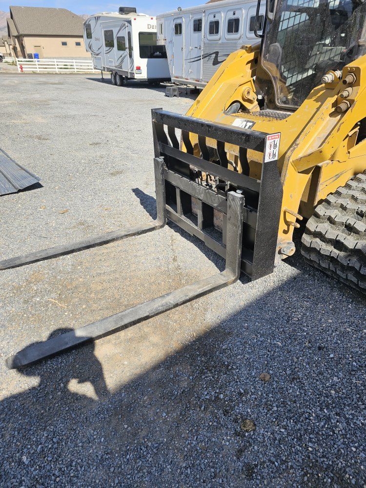 SKID STEER FORKS HEAVY DUTY