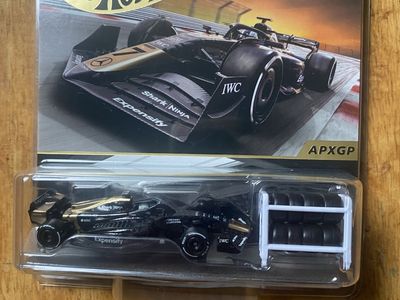 Hot Wheels F1 The Movie APXGP Formula 1 Car Black/Gold Die-Cast New