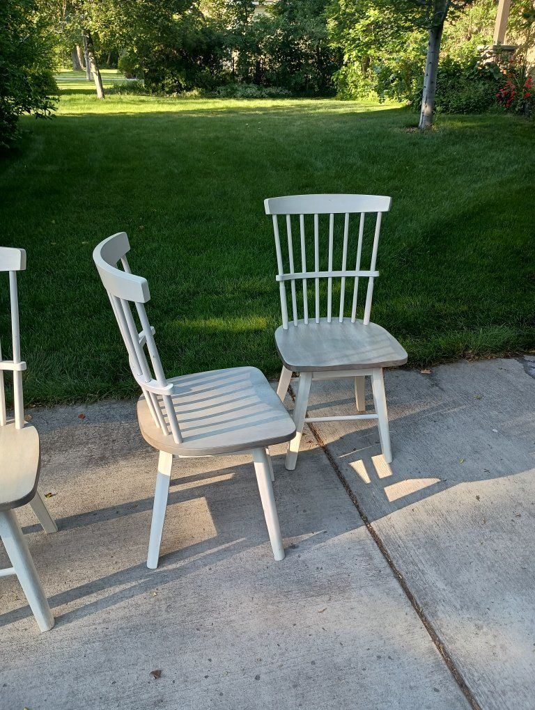 Farmhouse Distressed White & Gray Wood Spindle Back Dining Chairs (Set of 6)