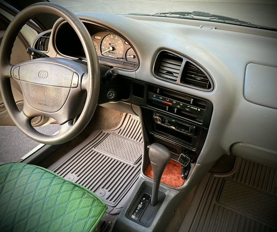 Main image 6