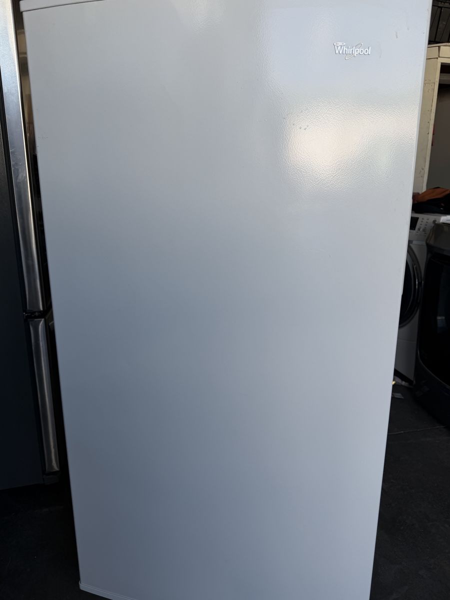 Whirlpool All-18 cu. ft. Single Door White Upright  freezer