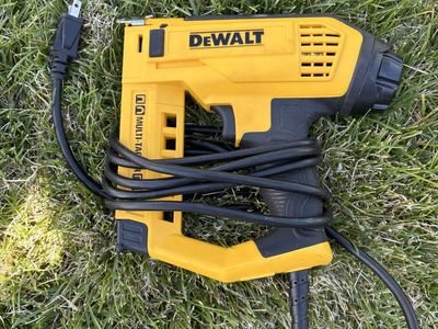 DEWALT 5-in-1 Electric Multi-Tacker / Brad Nailer