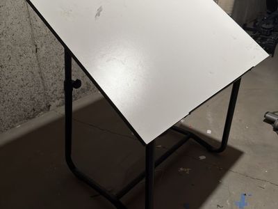 Artist Drafting Table - Adjustable Height