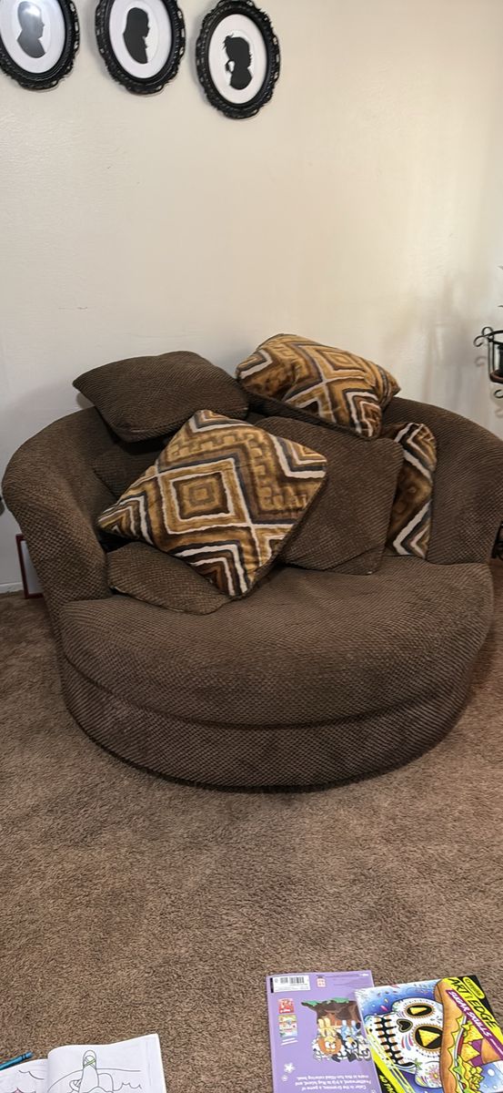 Round Comfy Chair