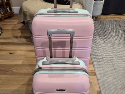 Rockland Melbourne Hardside 2 Piece Expandable Spinner Wheel Luggage Set, (20"/28"), Mint