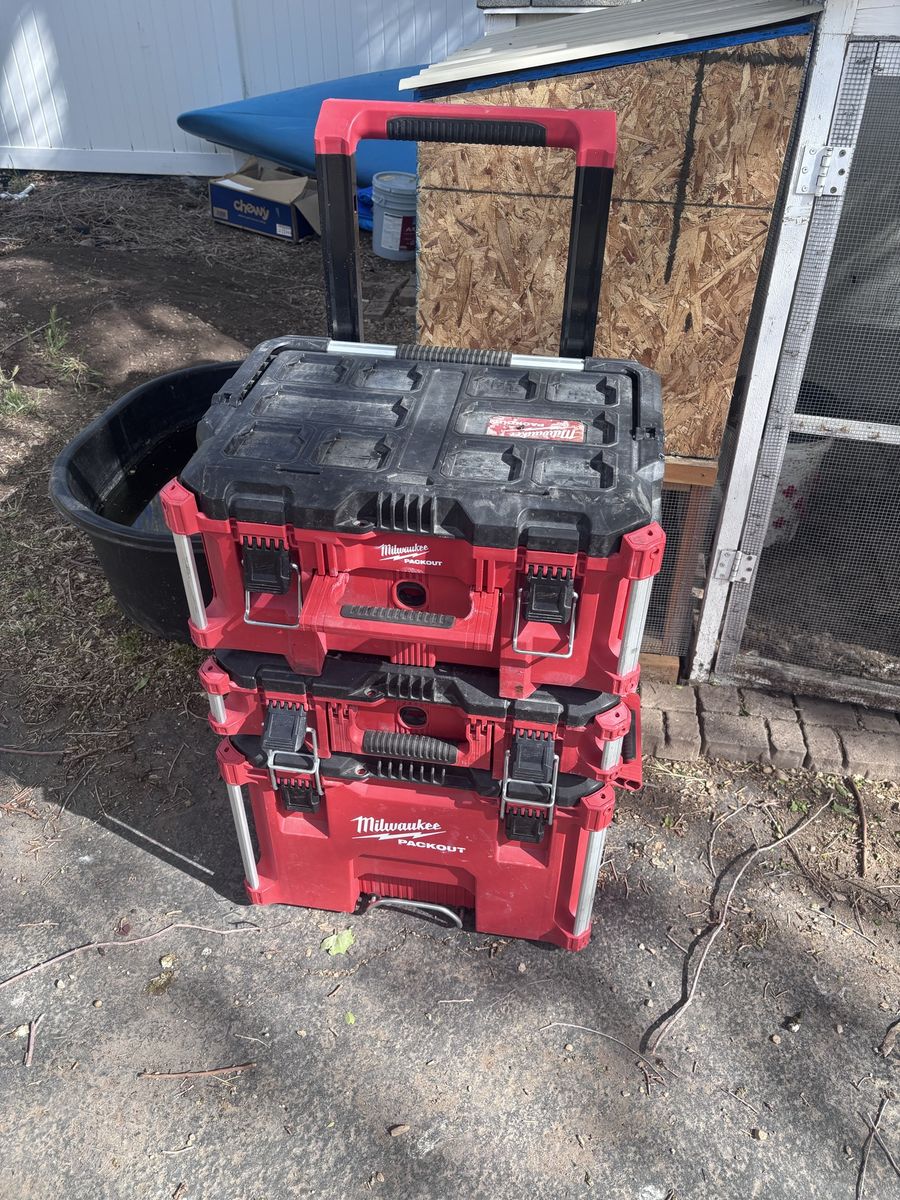 Milwaukee Rolling Packout