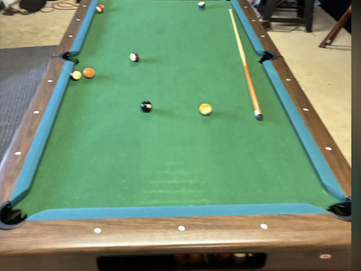 8’ pool table