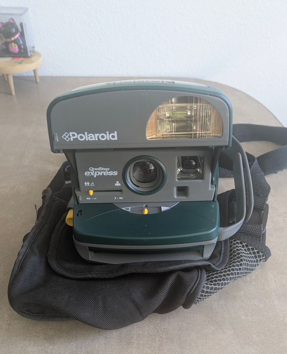 Polaroid 600 OneStep Express Camera