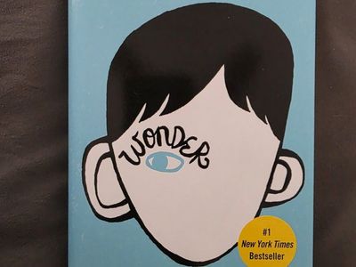 Wonder by R.J. Palacio - #1 New York Times Bestseller (Hardback)