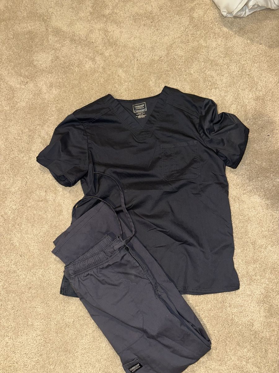 Cherokee Workwear Revolution Men's V-Neck Scrub Set - Dark Pewter Gray, Size Medium