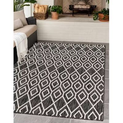Unique Loom Jill Zarin Outdoor 7 x 10 (ft) Loomed Polypropylene Charcoal Gray Rectangular Indoor/Outdoor Trellis Area rug