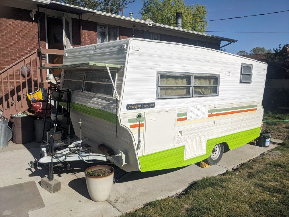 1973 Aristocrat Low-Liner Camp trailer