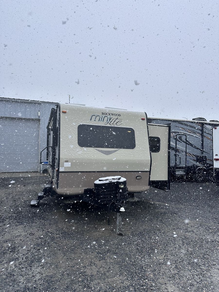 2018 Rockwood Mini Lite 2506S. $12,995