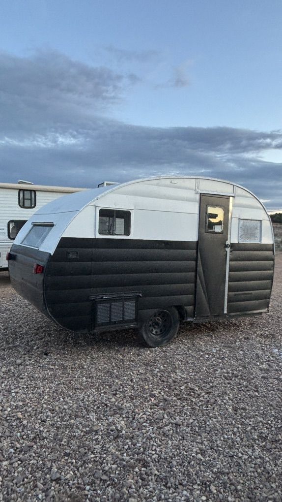 Vintage Teardrop Camper