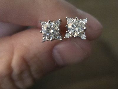 1 carat moissanite earings