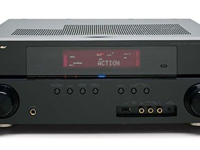 Pioneer VSX-1019AH is a 7.1-channel A/V receiver with remote control. 840wt total.
