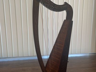 Carved 22-String Lever Harp with Celtic Knotwork — Carrying Case Included