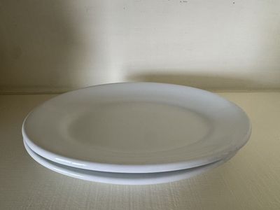 Set of 2 White Ceramic Oval Serving Platters (11.5" x 8")