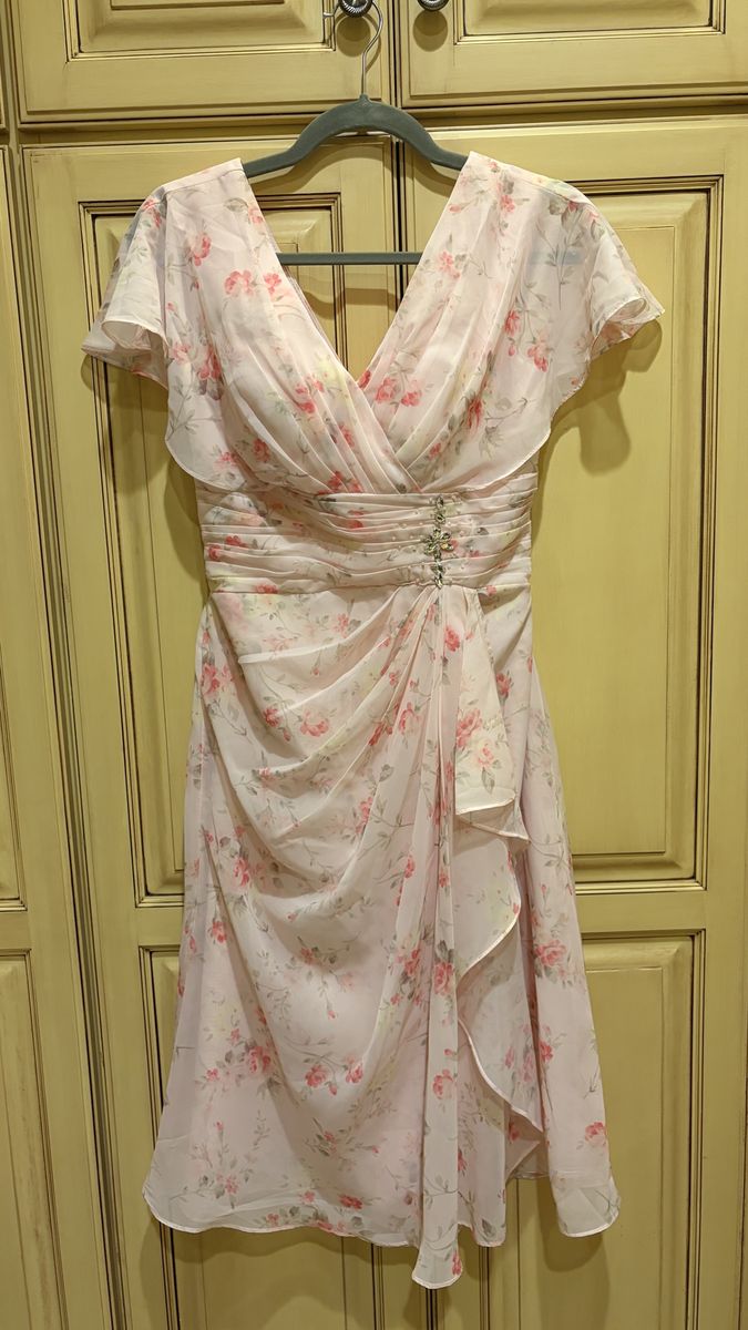 Pink Floral Chiffon V-Neck Dress with Rhinestone Waist Detail
