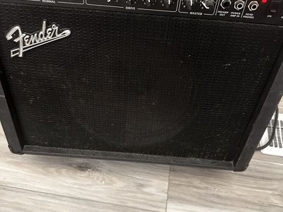Fender Champ 25 SE Guitar Amplifier - Black, Solid State & Tube Hybrid Amp