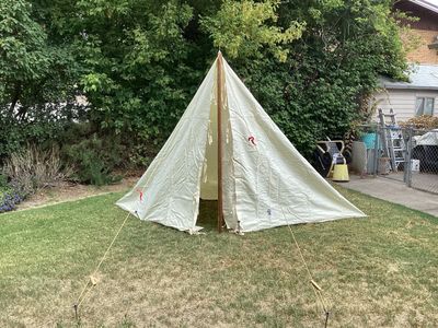 Queens Bluff tent