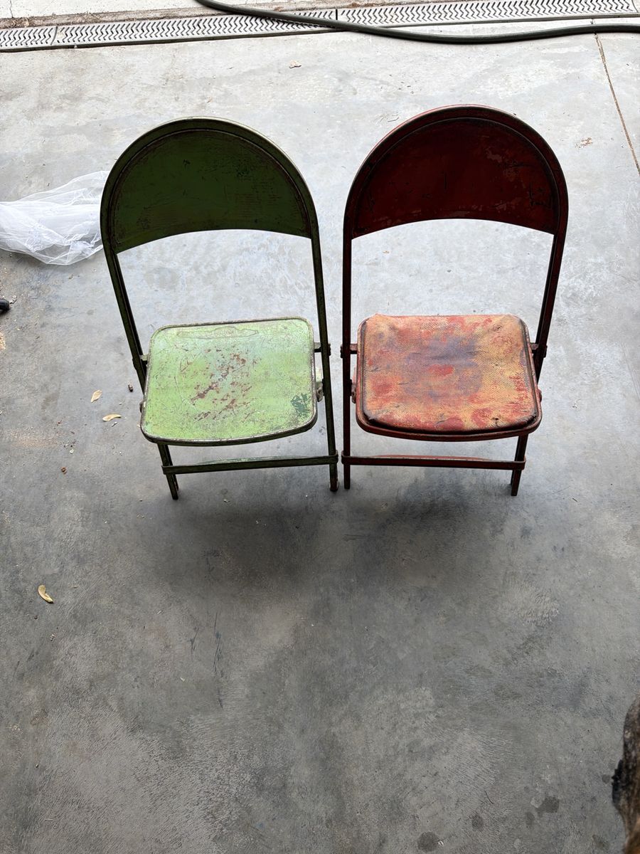 Vintage Metal Folding Chairs - Set of 2, Red & Green Distressed Rustic Seating $40 for the set