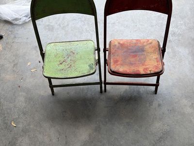 Vintage Metal Folding Chairs - Set of 2, Red & Green Distressed Rustic Seating $40 for the set