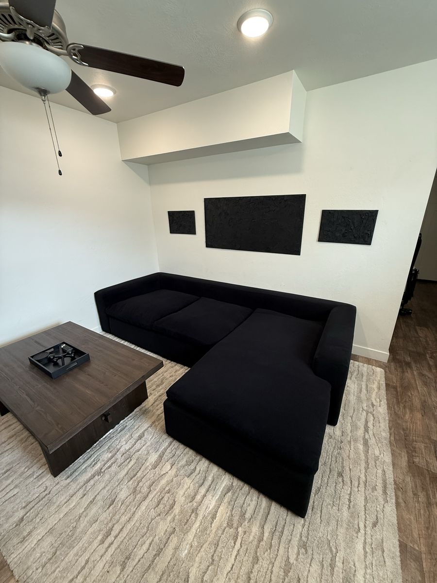 Main image 4