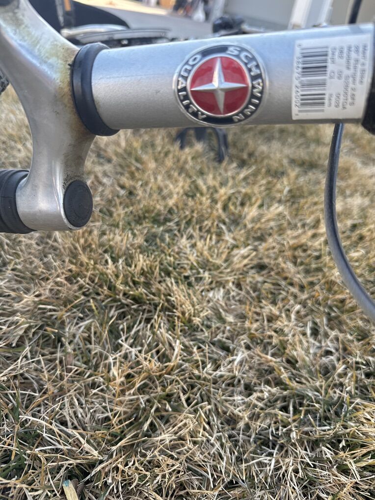 Schwin Mountain Bike