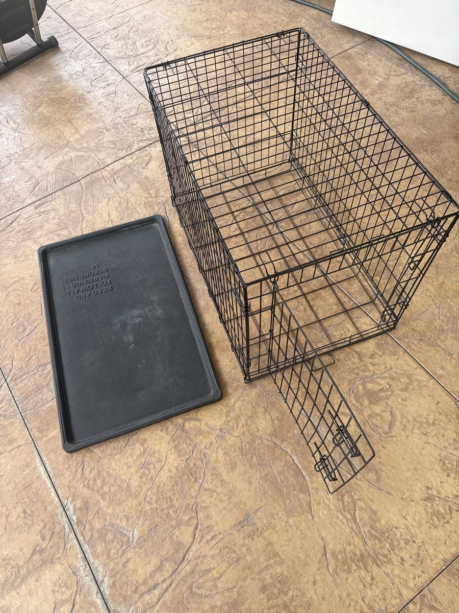 Pet Crate Dog Kennel Metal Folding Wire Cage w/ Tray. 36 inches x 24inches tall x 22 inches wide