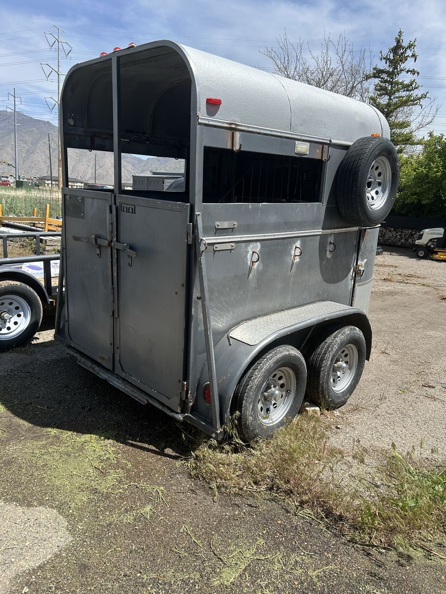 2 horse trailer
