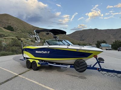 2017 Mastercraft XT21