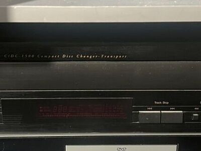 Parasound C / DC 1500 Compact CD Changer Transport