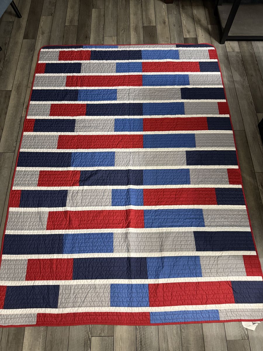 Mi Zone Nicholas Reversible Twin Quilt Set with Throw Pillow & Red Sheets - Striped Pattern