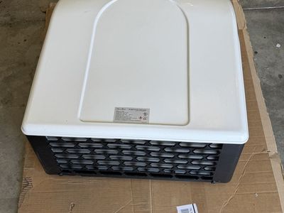 RV Air Conditioning Unit