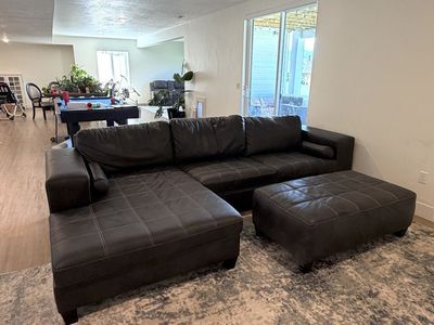 Dark Grey pullout leather Leather Sectional Sofa w/ Chaise, Matching Ottoman
