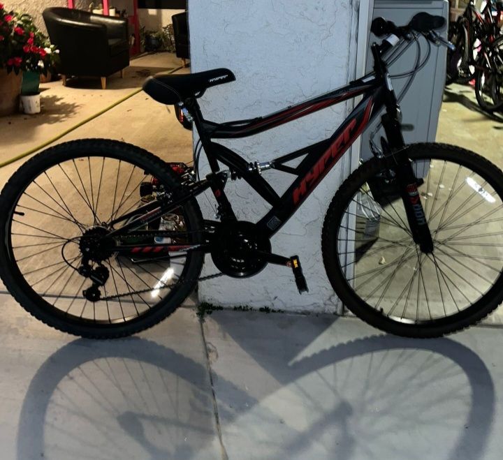 26 " Men Hyper Shocker Mountain Bike 18 Speed