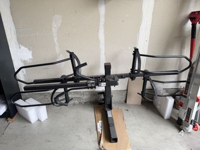 Heavy-duty rack for 2 electric bikes