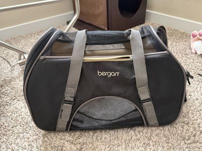 TheTheBergan AS-IS travel pet airport carrier