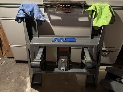 B&W Fifth Wheel Hitch Base and Head Assembly