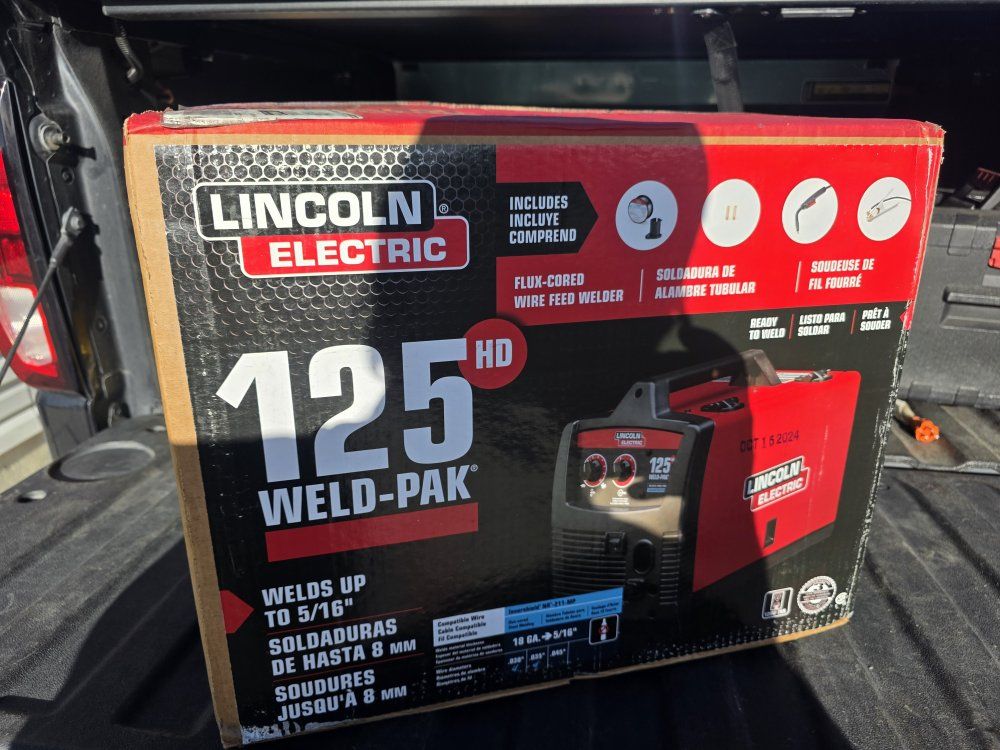 Brand new Lincoln Electric Weld Pak