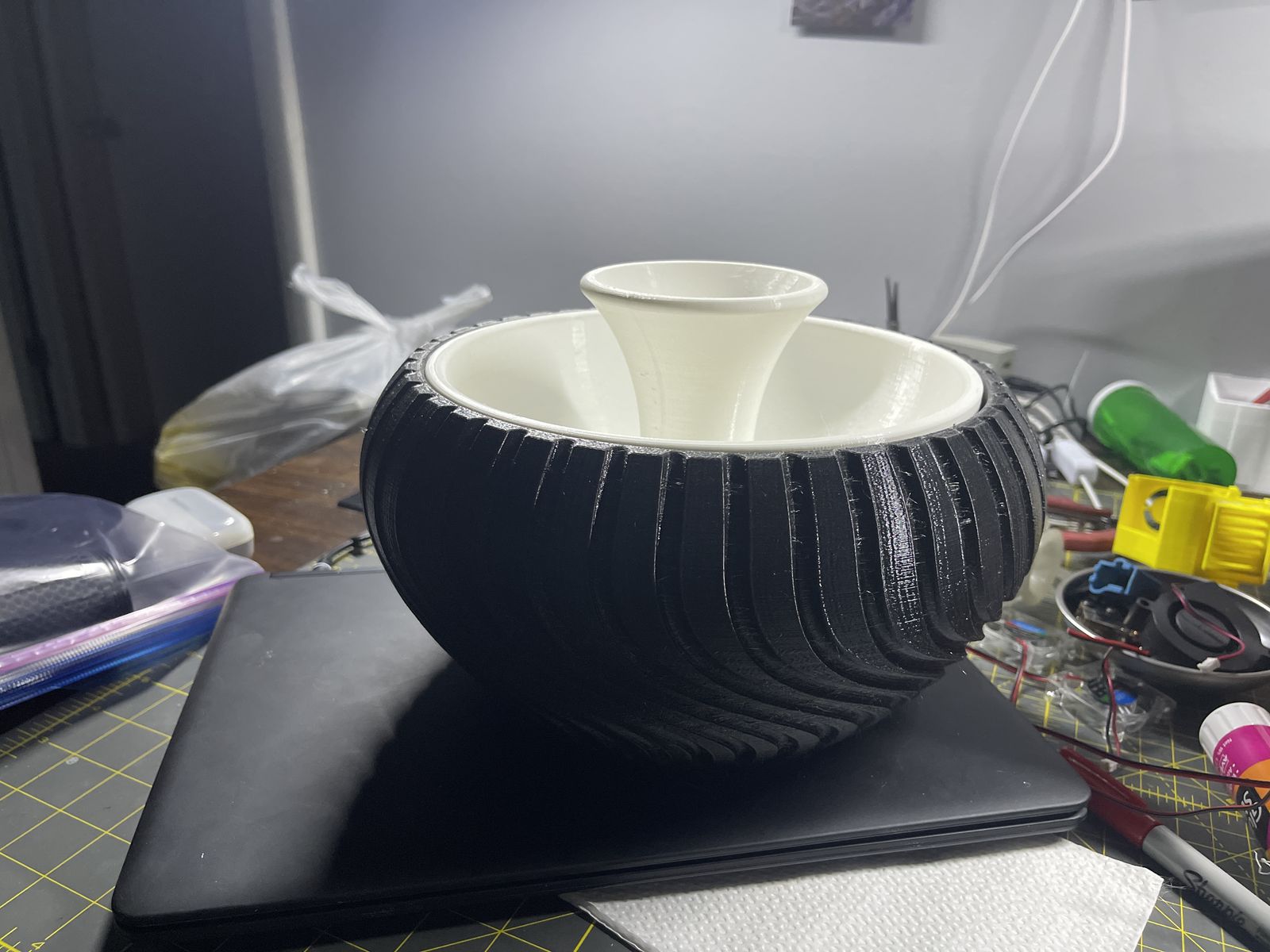 Main image 3