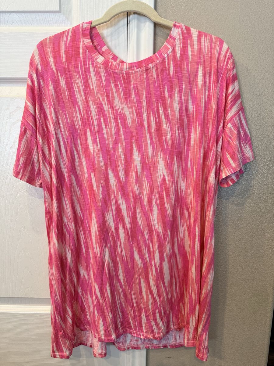 Women’s Size 2X Pink Top