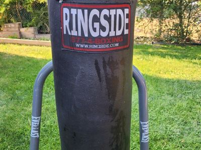Ringside Heavy Bag with Everlast Heavy Bag Stand