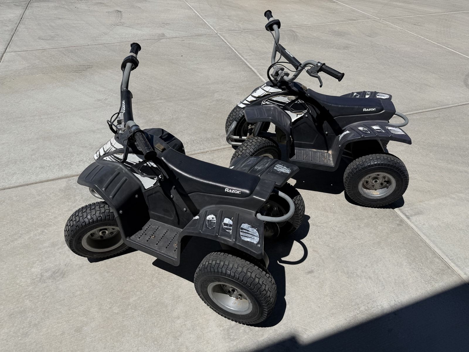 2 Razor electric 4wheelers