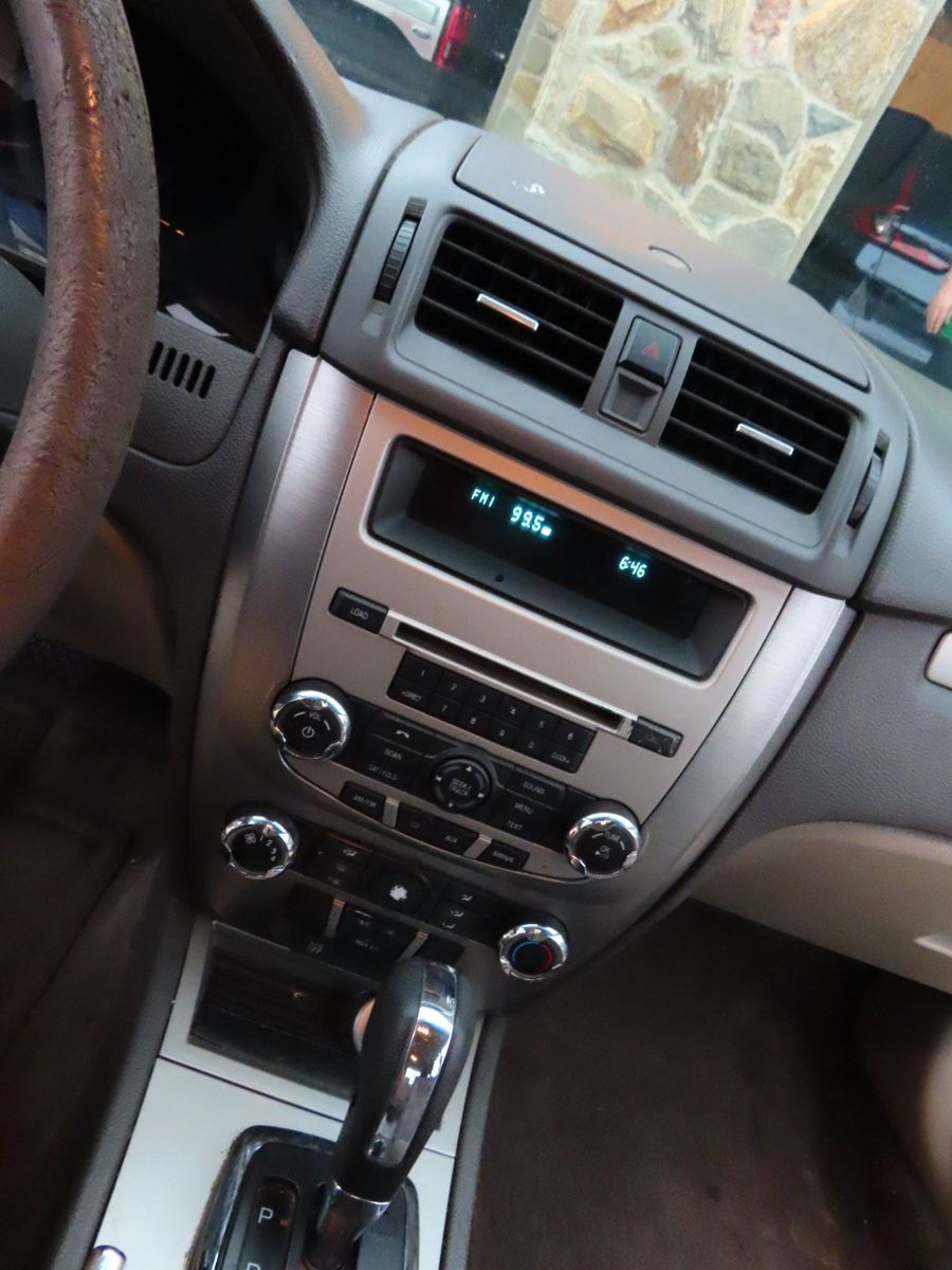 2011 Ford Fusion I-4 S