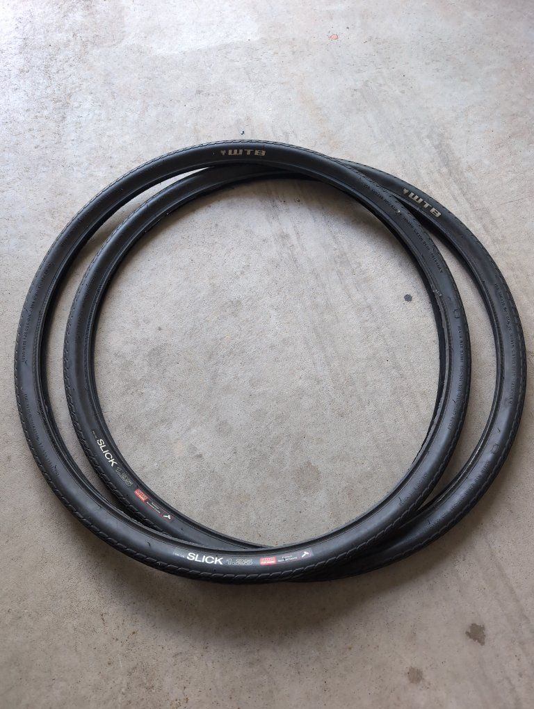Road tires for 26" wheels